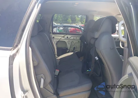 2016 Chevrolet Traverse Ls из США, поврежденный, VIN 1GNKRFEDXGJ107615